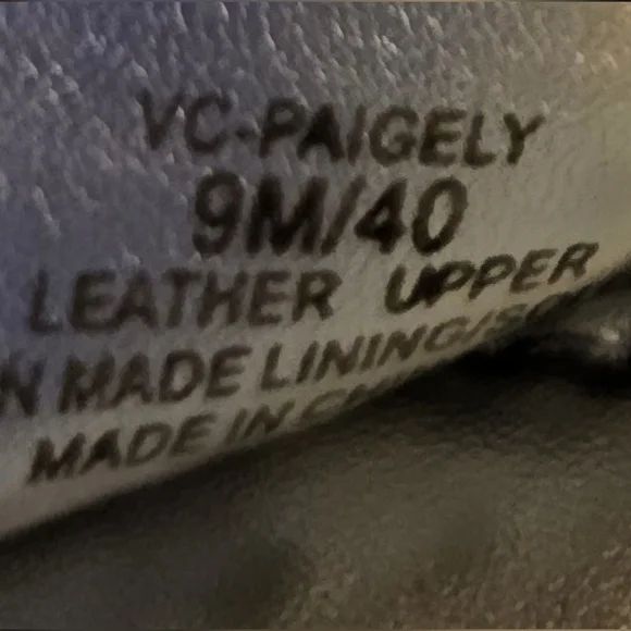 Vince Camuto - NWOT Silver Sculptural Heels - Picture 6 of 6